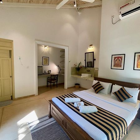 Claire Villa By Younger Villas & Resorts Ahangama Exteriör bild