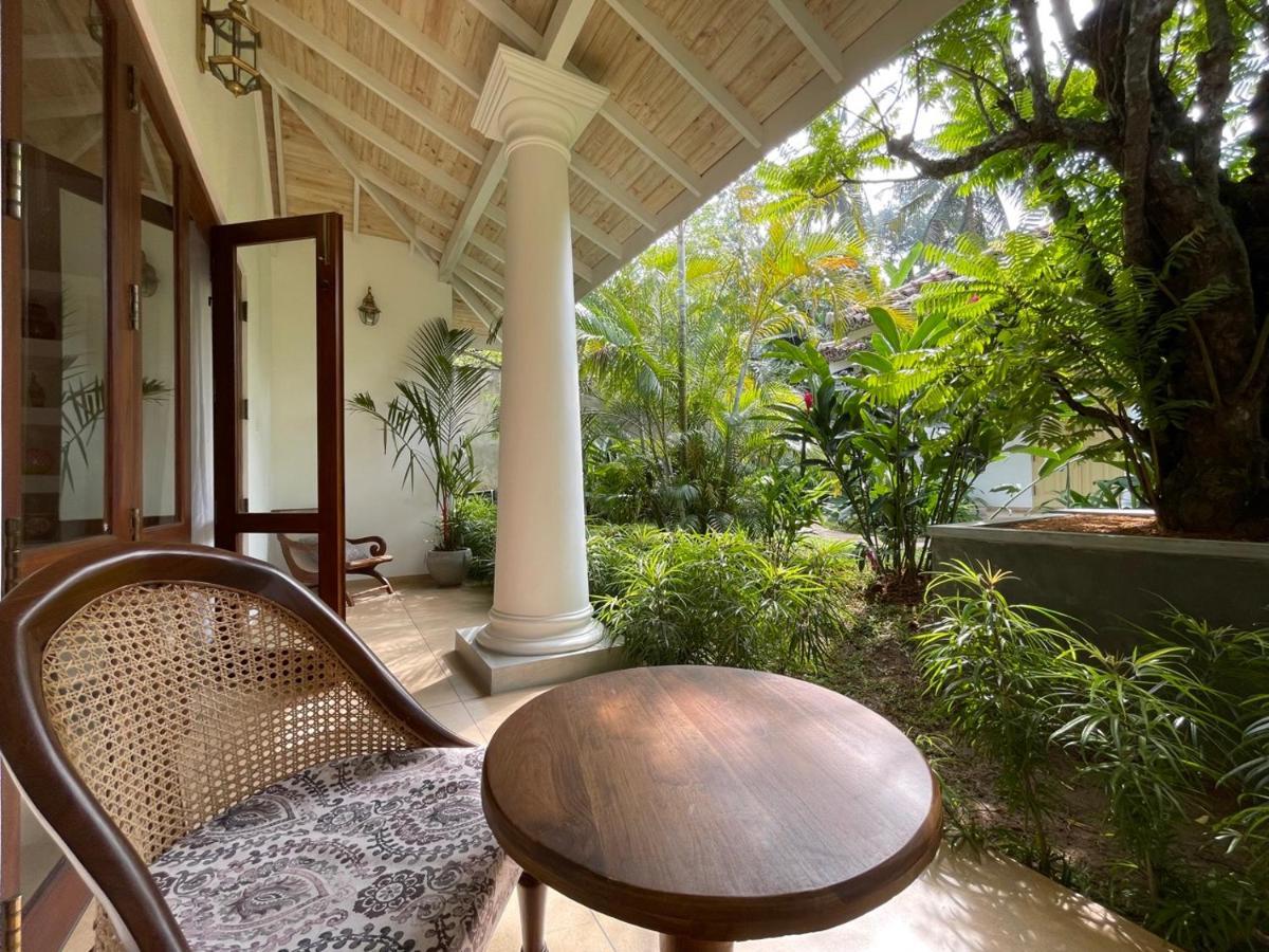 Claire Villa By Younger Villas & Resorts Ahangama Exteriör bild