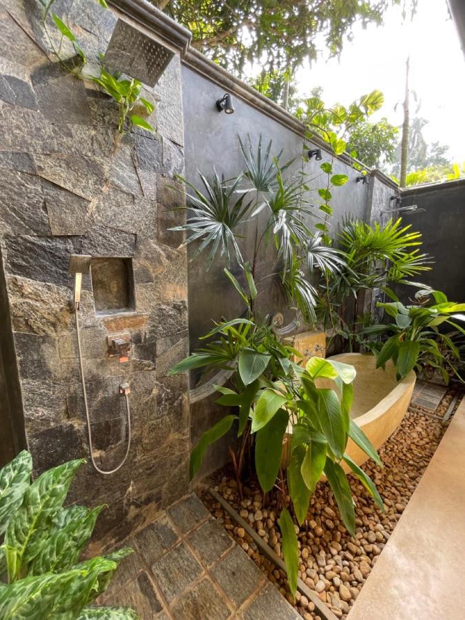 Claire Villa By Younger Villas & Resorts Ahangama Exteriör bild