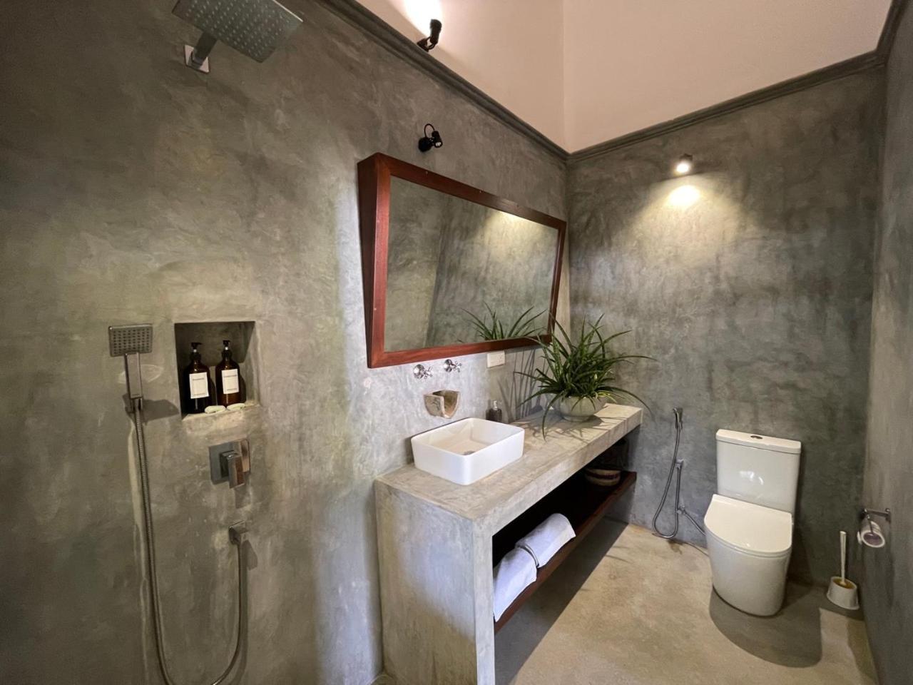 Claire Villa By Younger Villas & Resorts Ahangama Exteriör bild
