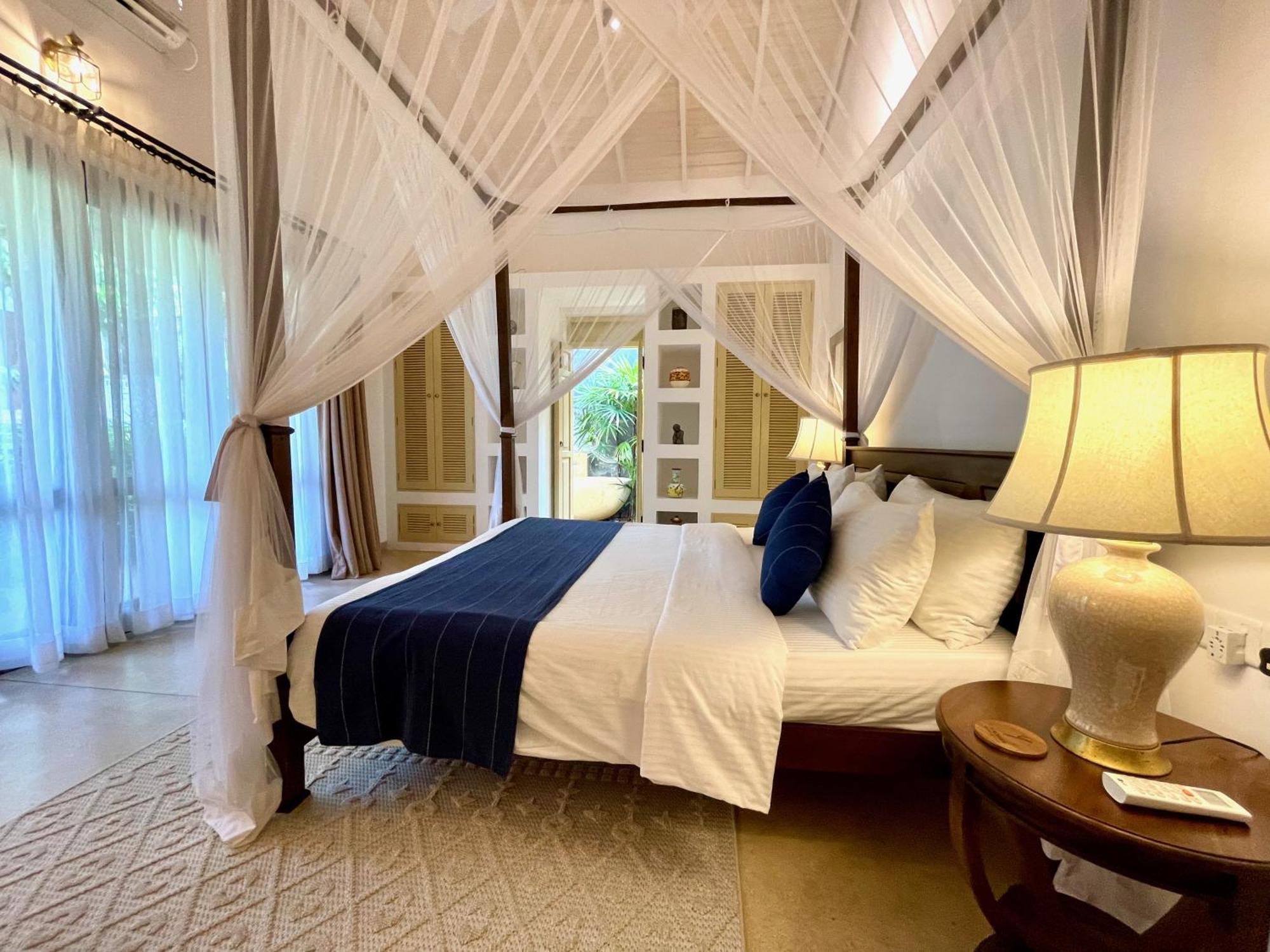 Claire Villa By Younger Villas & Resorts Ahangama Exteriör bild